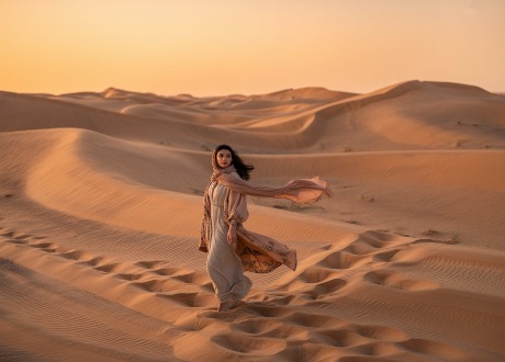 Tour Dubai, Abu Dhabi e Fascino del Deserto viaggio di gruppo organizzato con guida in italiano